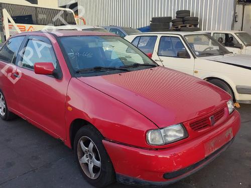 Left headlight SEAT IBIZA II (6K1) 1.9 D | BP30598617C28 