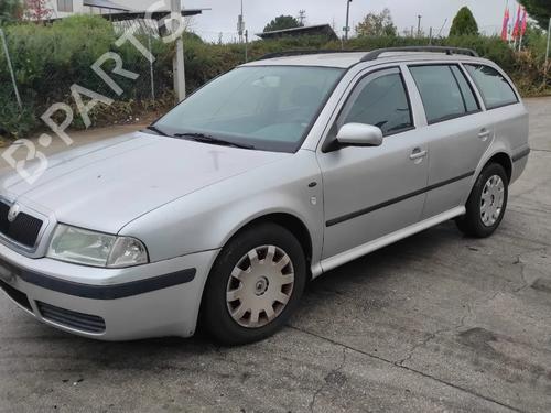 Used Parts SKODA OCTAVIA I Combi (1U5) 1.4 16V (75 hp) 4276595