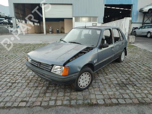 Brugte PEUGEOT 205 I (741A/C) 1.4 (79 hp) 4287360