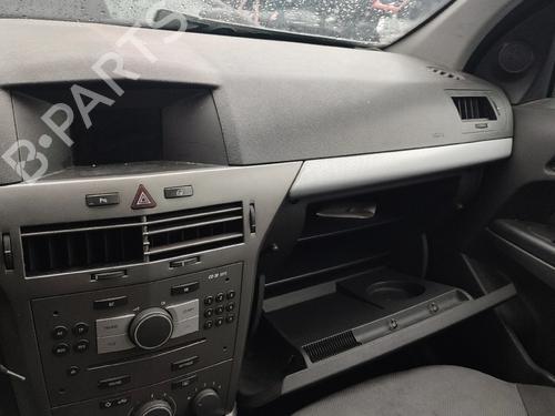 Left front window switch OPEL ASTRA H Estate (A04) 1.3 CDTI (L35) | BP35958795I27  - Image 24