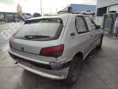 Left front window switch PEUGEOT 306 Hatchback Van 1.9 STD | BP32147812I27 - Image 10