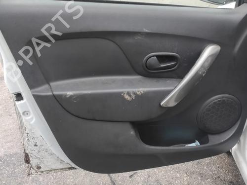 Left front door DACIA SANDERO II TCe 90 (B8M1, B8MA, B8AC) | BP31268230C2 