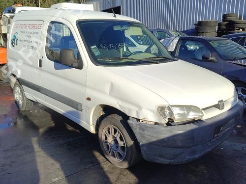 Front left interior door handle PEUGEOT PARTNER Box Body/MPV (5_, G_) 1.8 D | BP32394773I13