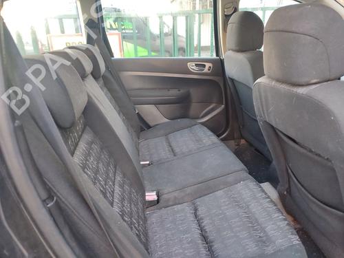 Fuse box PEUGEOT 307 Break (3E) 1.4 HDi | BP32196887E1 