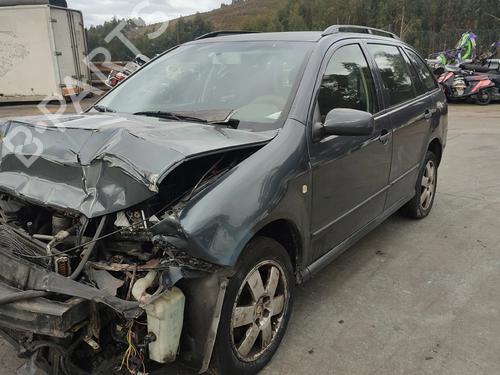 Brugte SKODA FABIA I Combi (6Y5) 1.4 TDI (80 hp) 4378273