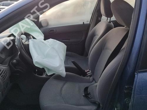 Fuse box PEUGEOT 206 Hatchback (2A/C) 1.1 i | BP31864072E1