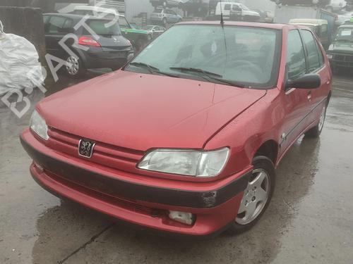 Used Parts PEUGEOT 306 Hatchback (7A, 7C, N3, N5) 1.4 4403800