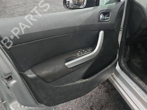 Fuse box PEUGEOT 308 SW I (4E_, 4H_) 1.6 HDi | BP31925878E1 