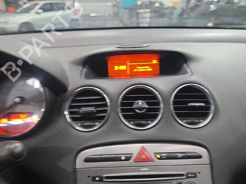 Fuse box PEUGEOT 308 SW I (4E_, 4H_) 1.6 HDi | BP31925878E1 