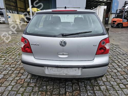 Right headlight VW POLO IV (9N_, 9A_) 1.2 12V | BP32230713C29 