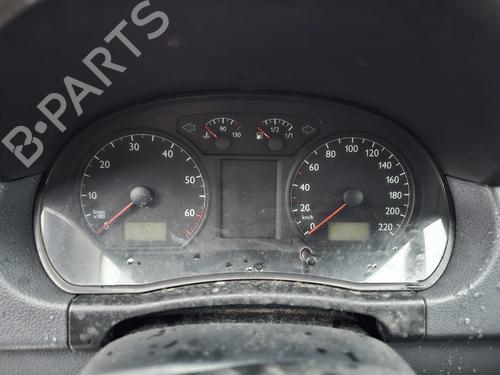 Right headlight VW POLO IV (9N_, 9A_) 1.2 12V | BP32230713C29 