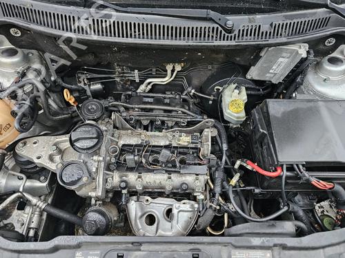 Right headlight VW POLO IV (9N_, 9A_) 1.2 12V | BP32230713C29 