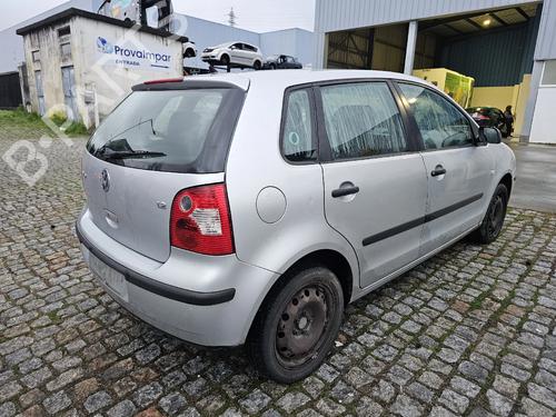 Right headlight VW POLO IV (9N_, 9A_) 1.2 12V | BP32230713C29 