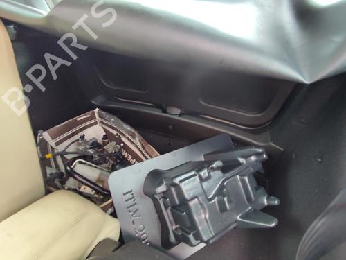 Right front window switch LANCIA MUSA (350_) 1.3 D Multijet (350.AXB11, 350.AXB1A) | BP33171001I26 - Image 24
