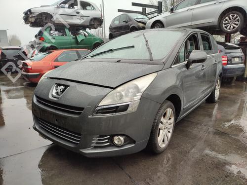 Brugte PEUGEOT 5008 (0U_, 0E_) 1.6 HDi (110 hp) 4478906