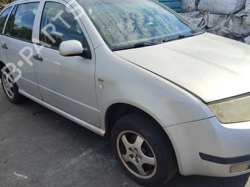 Left headlight SKODA FABIA I Combi (6Y5) 1.4 | BP34053977C28  - Image 10