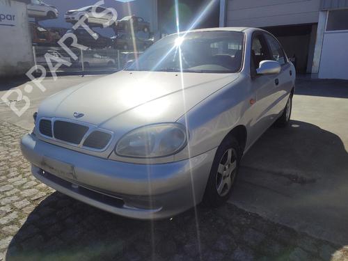 Brugte DAEWOO LANOS Saloon (KLAT) 1.3 (75 hp) 4480916