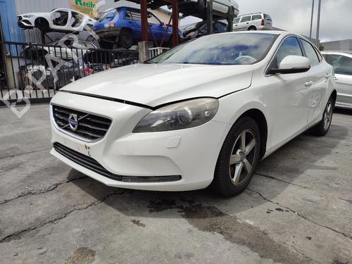Other VOLVO V40 Hatchback (525) D2 | BP35901817O1 - Image 4