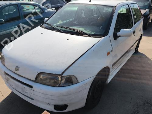 Pièces Détachées Usagées FIAT PUNTO (176_) 1.7 TD 4664914
