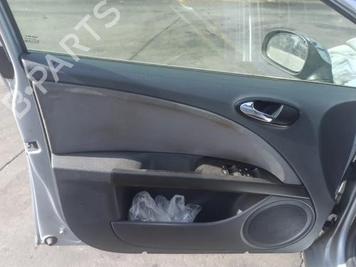 Left tailgate light SEAT LEON (1P1) 1.9 TDI | BP38053619C79 - Image 22