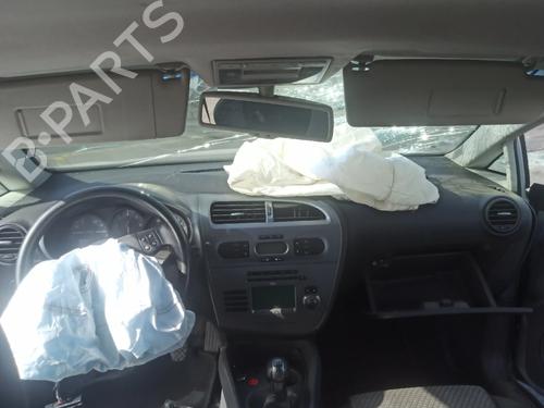 Left tailgate light SEAT LEON (1P1) 1.9 TDI | BP38053619C79 - Image 25
