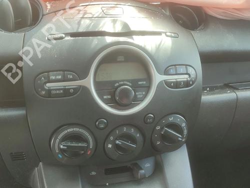 Left front window motor MAZDA 2 (DE_, DH_) 1.3 (DE3FS) | BP38337993E21 - Image 22