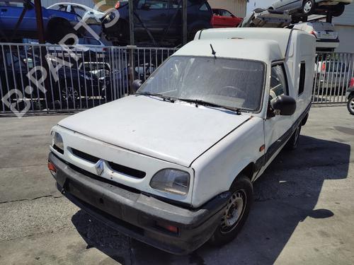 Used Parts RENAULT RAPID Box Body/MPV (F40_, G40_) 1.9 D (F40R) 4684307