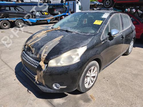 Brugte PEUGEOT 208 I (CA_, CC_)  1.2 VTI 82  4768198