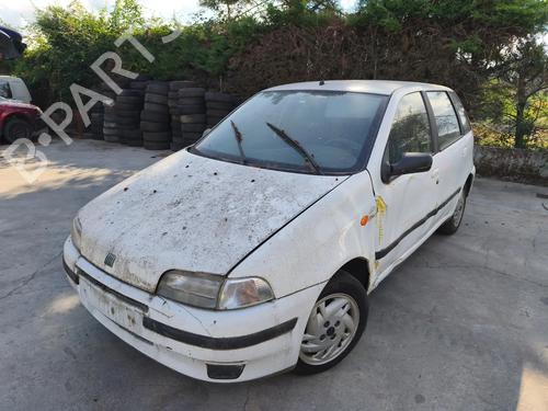 Brugte FIAT PUNTO (176_)  1.2 16V  4772935