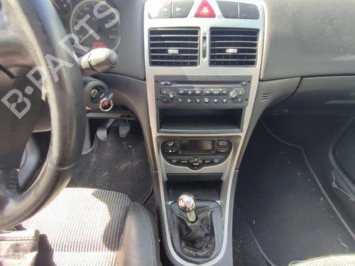 Fuse box PEUGEOT 307 Break (3E) 1.6 HDi 110 | BP38986337E1 - Image 21