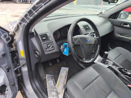 Dashboard VOLVO V50 (545) 1.6 D | BP38620641C46 - Image 10