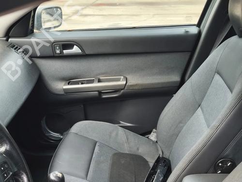Dashboard VOLVO V50 (545) 1.6 D | BP38620641C46 - Image 15
