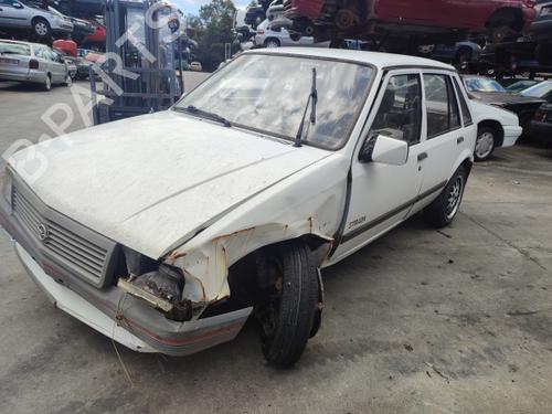 Used Parts OPEL CORSA A Hatchback (S83) 1.2 S (F08, M08, F68, M68) (55 hp) 3228979