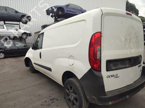 Engine control unit (ECU) FIAT DOBLO Cargo (263_) 1.6 D Multijet (263WXD1B, 263WXR1B, 263WXX1B, 263ZXD1B,... | BP31082098M57 