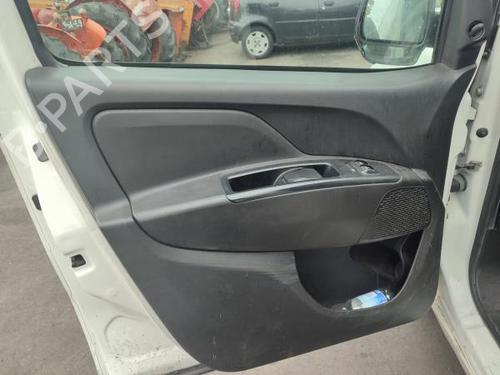 Engine control unit (ECU) FIAT DOBLO Cargo (263_) 1.6 D Multijet (263WXD1B, 263WXR1B, 263WXX1B, 263ZXD1B,... | BP31082098M57 