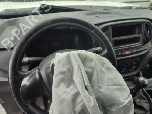 Engine control unit (ECU) FIAT DOBLO Cargo (263_) 1.6 D Multijet (263WXD1B, 263WXR1B, 263WXX1B, 263ZXD1B,... | BP31082098M57 