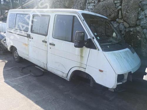 Brugte RENAULT TRAFIC Bus (T_, P_, V_) 2.5 D (75 hp) 3212686