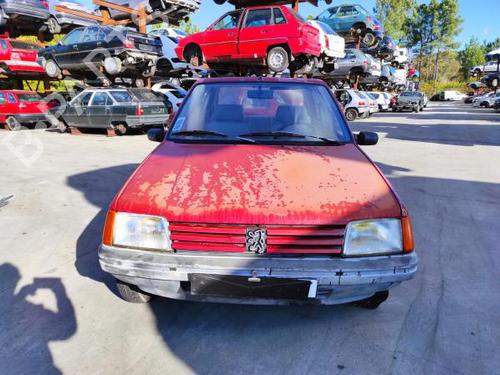 Used Parts PEUGEOT 205 II (20A/C) 1.4 (67 hp) 3213824
