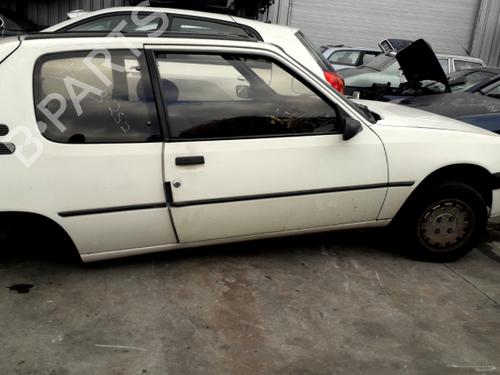 Used Parts PEUGEOT 205 II (20A/C) 1.4 (84 hp) 3222265