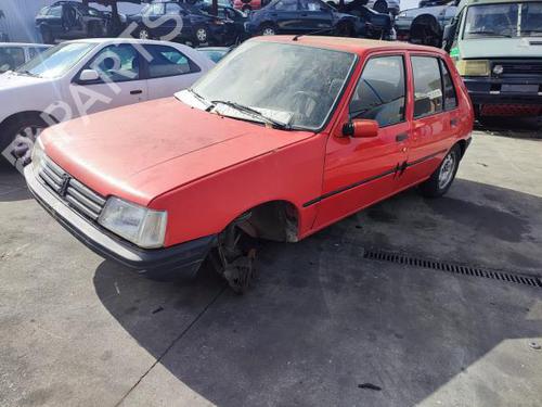 Brugte PEUGEOT 205 II (20A/C) 1.1 (54 hp) 3226558