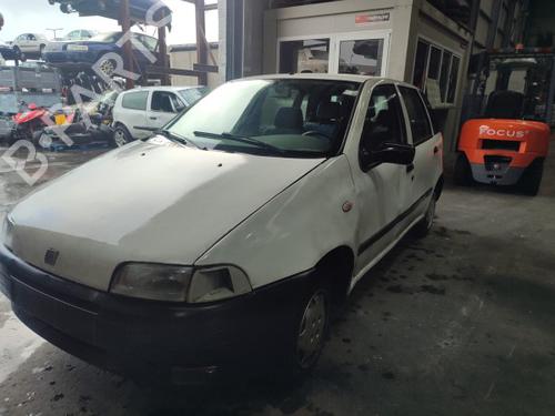 Used Parts FIAT PUNTO (176_) 60 1.2 (176AP, 176AR, 176AQ, 176BB) (60 hp) 3228692