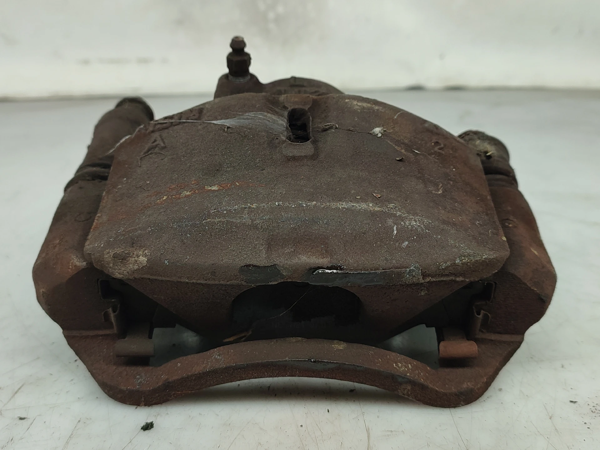 Left front brake caliper TOYOTA HILUX V Pickup (_N8_, _N9_, _N10_, _N11 ...