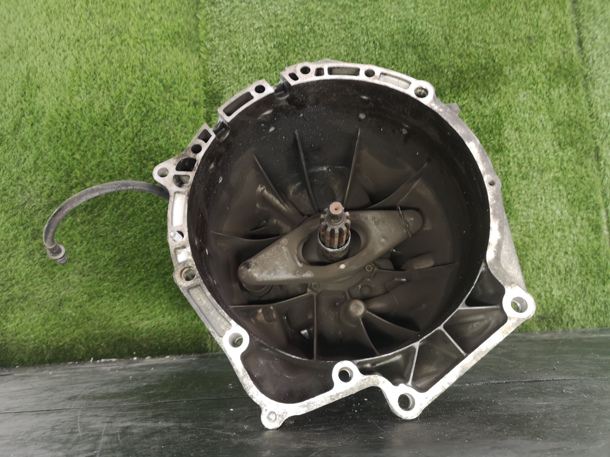 Manual gearbox BMW 3 Touring (E46) 320 d 6691761 | B-Parts