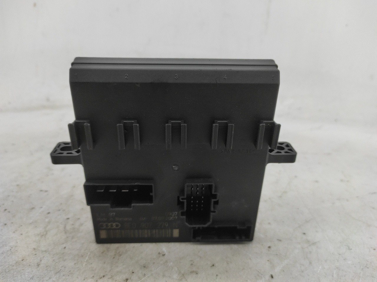 Fuse box AUDI A4 B7 (8EC) 1.9 TDI 9159620 BParts