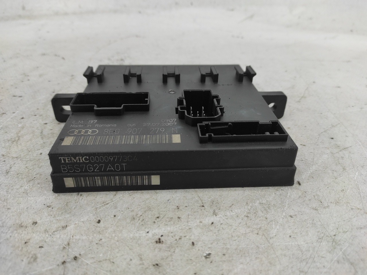 Fuse box AUDI A4 B7 (8EC) 1.9 TDI 9159620 BParts