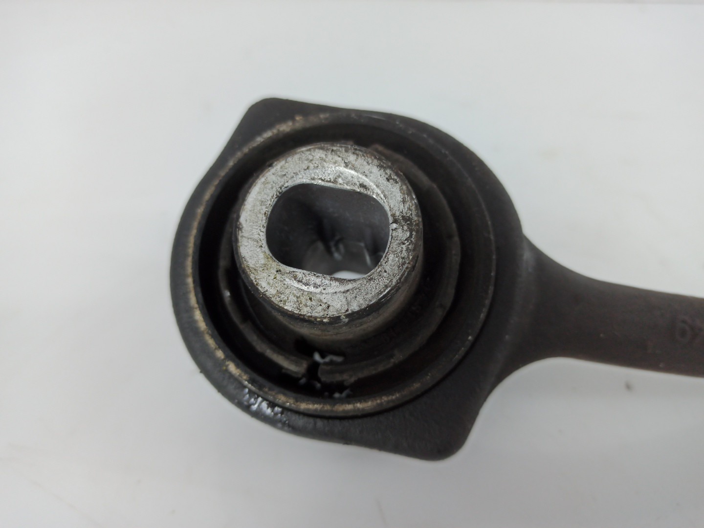 Left front suspension arm MERCEDESBENZ CCLASS (W203) C 220 CDI (203.