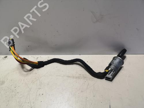Ratlås/Tændingslås RENAULT CLIO II (BB_, CB_) 1.2 (BB0A, BB0F, BB10, BB1K, BB28, BB2D, BB2H, CB0A,... (58 hp) 15734770