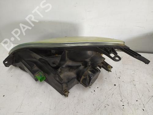 Right headlight FORD FIESTA V (JH_, JD_) 1.4 TDCi | BP27237762C29 
