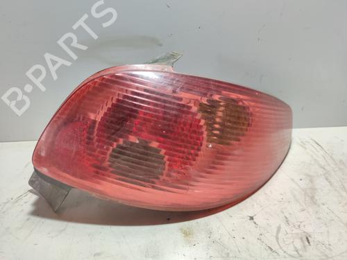 Used Right taillight PEUGEOT 206 Saloon 1.4 (75 hp) 13942437