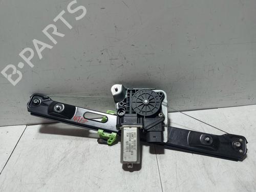 Rudehejsemekanisme venstre bagtil Rudehejsemekanisme venstre bagtil BMW 1 (E87) 118 d (122 hp) 33833086 33833086